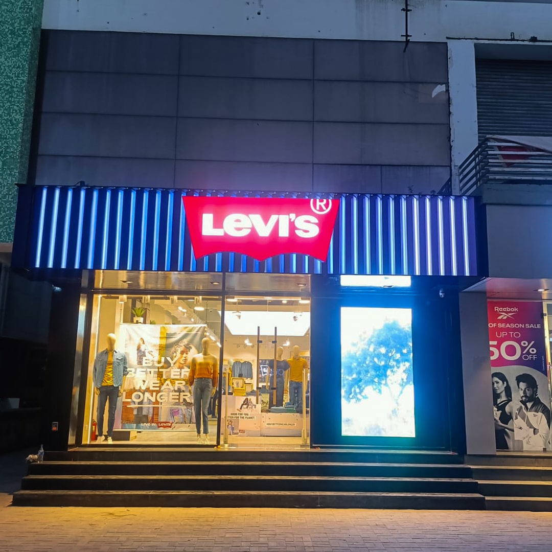 Signboards in 3D Letters